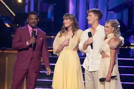 Robert Irwin shares emotional moment with mom Terri Irwin on DWTS - ABC  News