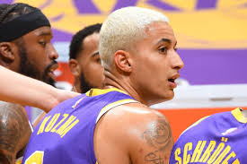 Get the latest los angeles lakers news, photos, rankings, lists and more on bleacher report Are The Lakers Running Out Of Gas Silver Screen And Roll
