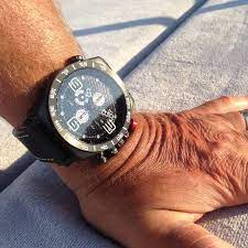 Montre Pour Homme Warm Up En Finition Noire Vue Portee Homme Sport Montre Montre Pour Homme