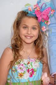 Dannielynn birkhead was only a few months old when her mother, anna nicole smith, passed away, and has been raised by her father, larry birkhead. Remember Anna Nicole Smith S Baby Daughter This Is Her Today Anna Nicole Dannielynn Birkhead Anna Nicole Smith