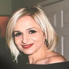 Ani Khachatoorian (@khachatooriana)