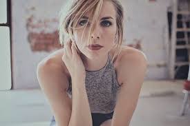 Amber Bollinger's Instagram, Twitter & Facebook