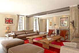 Cette image nous le prouve d'ailleurs. Bienvenue Au Salon Salon Beige Deco Salon Salon Rouge