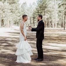 Gold wedding men`s ring on the background of the maple leaf. All The Viral Wedding Photos The Internet Fell In Love With This Year