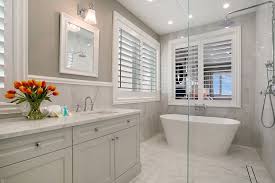 Hamptons Beachfront Holiday Home Gold Coast Offers An Unparalleled Level Of Comfort Style And Hampton Style Bathrooms Hamptons Style Bedrooms Bathroom Styling