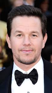 It was a wholesome moment when I met Mark Wahlberg in Beverly Hills 🌴  Thank you @markwahlberg for being kind. I'll be forever grateful for this  moment. God bless you and yours 🙏🏾