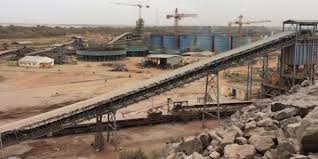 USINE DE MINES ET LITHIUM: L'installation coûte 160 milliards F CFA et crée  650 emplois – Le Combat – Actualités Mali