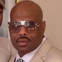 Darron Sims's Instagram, Twitter & Facebook