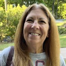 Lisa Nottage's Instagram, Twitter & Facebook