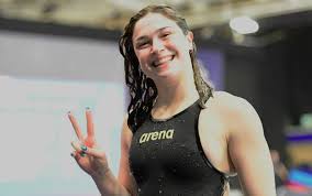 Benedetta pilato's full swimming biography, including benedetta pilato's best times, medals, news sarà il campione olimpico domenico fioravanti. Nuoto Europei Vasca Corta Pilato Regina Nei 50 Rana A Soli 14 Anni Sky Sport
