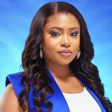 Laura maria Suero (@lauramariasuero) is LIVE