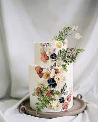 Pnw Floral Designer On Instagram And To Think The Pressed Flowers For This Cake Didn T Even Make A Dent In Floral Cake Cake Trends Wedding Cakes With Flowers