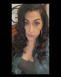 Nicole Borrelli's Instagram, Twitter & Facebook