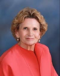 Suzanne Paulson's Instagram, Twitter & Facebook