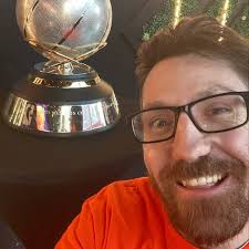 Where's your squad? 👀