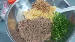 Rupanya begedil ada banyak jenis antaranya begedil ayam, begedil daging, begedil kentang dan paling viral tauhu begedil. Tauhu Bergedil Viral Akak Saya Suruh Resepi Sheila Rusly ÙÙŠØ³Ø¨ÙˆÙƒ