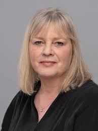 Julia Breen's Instagram, Twitter & Facebook