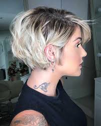 Have thick hair and want a haircut that is both stylish and easy to style? 20 Stylish Short Haircuts For Thick Hair Short Hairstyles Haircuts 2019 2020