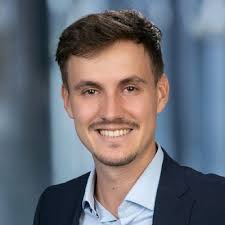 Successful start into the week by passing my first certificate during the  CCT University at PwC Deutschland.