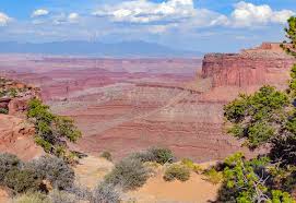 The same goes for nearby fisher valley, which offers incredible views if you're ed harris' man in black looking to carve out a place in the world. Die Welt Der Drehorte Willkommen In Westworld