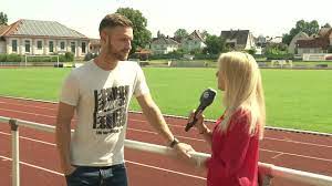 Fc bebra, and had a stint with sv rotenburg, before joining. Shkodran Mustafi In Der Osthessischen Heimat 17 30live Rheinland Pfalz Hessen