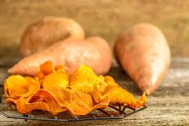 La patata dolce americana bianca è una radice ricca di amido, carnosa e dal sapore zuccherino che ricorda quello delle castagne. Ecco Perche La Patata Americana Fa Bene
