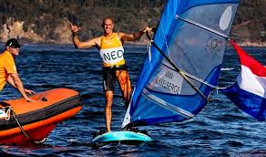 Badloe, who won the rs:x world championship race in cadiz, spain in april, comes into the games in good form and currently tops the world sailing rankings ahead of italy's. Van Rijsselberghe Stopt Met Surfen Na Mislopen Spelen Lekker Naar Huis Andere Sporten Ad Nl