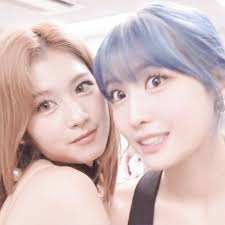 The perfect mosa samo twice animated gif for your conversation. Pin Em Twice