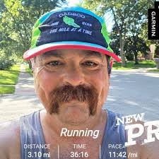 Eddie Sardinha's Instagram, Twitter & Facebook