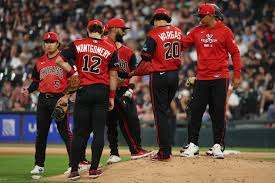 Bottom drops out for Chicago White Sox, who allow 8 runs in 6th inning of 9-5 loss to Houston Astros