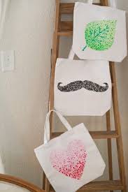 10 Cute Tote Bag Designs To Stamp This Summer Diy Tote Stamping Dikis Fikirler Cantalar
