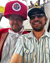 Good to share some laughs with a few old friends at @outlawsandlegends  yesterday. Whole lotta love to The Great Divide for inviting me up to sing  one of my favorites, and hot