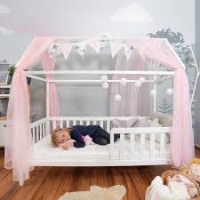 Es wird verwöhnt und viele der wünsche des kindes werden nach. Alcube Hausbett Lina I Kinderbetten 90x200 Cm Aus Massivem Kiefernholz Inklusive Wechselbarem Rausfallschutz Und Lattenrost Liegeflache 90x200 Cm Kinderbett Fur Madchen Und Jungen Online Kaufen Otto