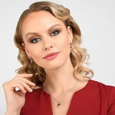 925 Sterling Silver Red Heart Necklace for Women, Silver Pendant With Heart  Shaped Ruby Red Stone and White Cubic Zirconia Stones