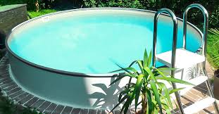 Rundpool Hinterhof Pool Landschaftsbau Pool Gartenpools