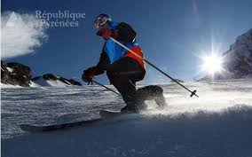 Le Club Alpin Francais Reconduit Son Traditionnel Cycle De Formation Sur 5 Samedis Consecutifs A Gourette Ski Alpin Tou Landmarks Natural Landmarks Mountains