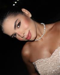 of the sea… 🐚🌊🧜🏽‍♀️ Look: @closetdeluxeoficial & @mariamariajp_  Stylist: @helblopes