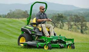 Lawn mowing, trimming & edging. Indianapolis Lawn Mowing Service Castleton Lawn Care