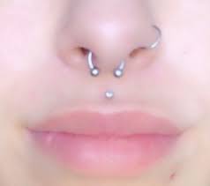 Septum Piercing Crooked Or Swelling I Got My Septum Pierced Yesterday I Took This Picture Today It Looks A Lot Better Than It Did Yesterday So I Have Some Hope Because