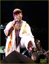 In 2003, perry won a grammy for best reggae album with the album jamaican e.t. B9wxzmb72dwpxm