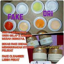 Deretan skincare lokal terbaru untuk wajah segar dan glowing. Pastinya Original Murah Di Sini Tati Skincare Terbaru Set 5 In 1 Loose Kecil Besar Toner Serum Foundation Compact Powder Murah Original