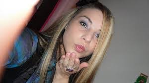 Nicole Shipton's Instagram, Twitter & Facebook