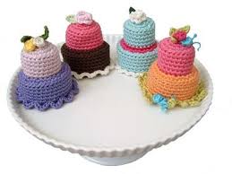 A Moment On The Lips A Lifetime On The Hips Friends Pin By Cclymei On Yarnlovers Christmas Crochet Patterns Crochet Crochet Cake