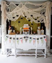 Halloween creatures and characters can make a great theme for your home. Halloween Party Decoration Ideas And Theme Photos That Will Get You In The Mood Of Halloween