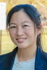 Julie Barbour's Instagram, Twitter & Facebook