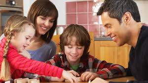¡todos los grandes juegos de mesa de tu hogar (o infancia) están. Los 5 Mejores Juegos De Mesa Familiares Para Divertirnos Juntos
