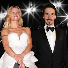 Maybe you would like to learn more about one of these? Felix Neureuther Hochzeit Felix Und Miriam Neureuther Werden Wieder Eltern Der Spiegel Der Sohn Von Rosi Mittermaier Und Christian Neureuther Sowie Bruder Von Ameli Teukumohammadthayeb
