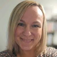 Stephanie Wirth's Instagram, Twitter & Facebook