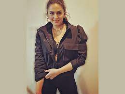 Qureshi), a mother who's gone missing. Sx5wcyoaosxqsm