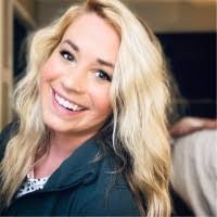 Leah Stout's Instagram, Twitter & Facebook